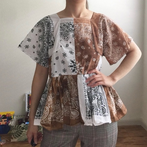 Handmade Half&Half Bandana Ruffled Blouse SKU 1592. - Picture 4 of 10